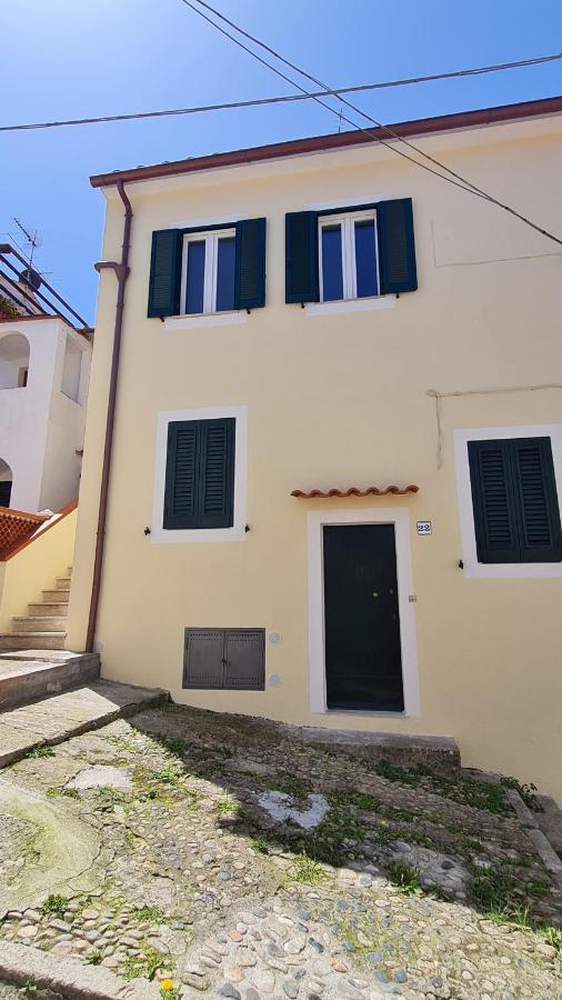 Apartmán La Casa Di Delia Marciana Marina  Exteriér fotografie